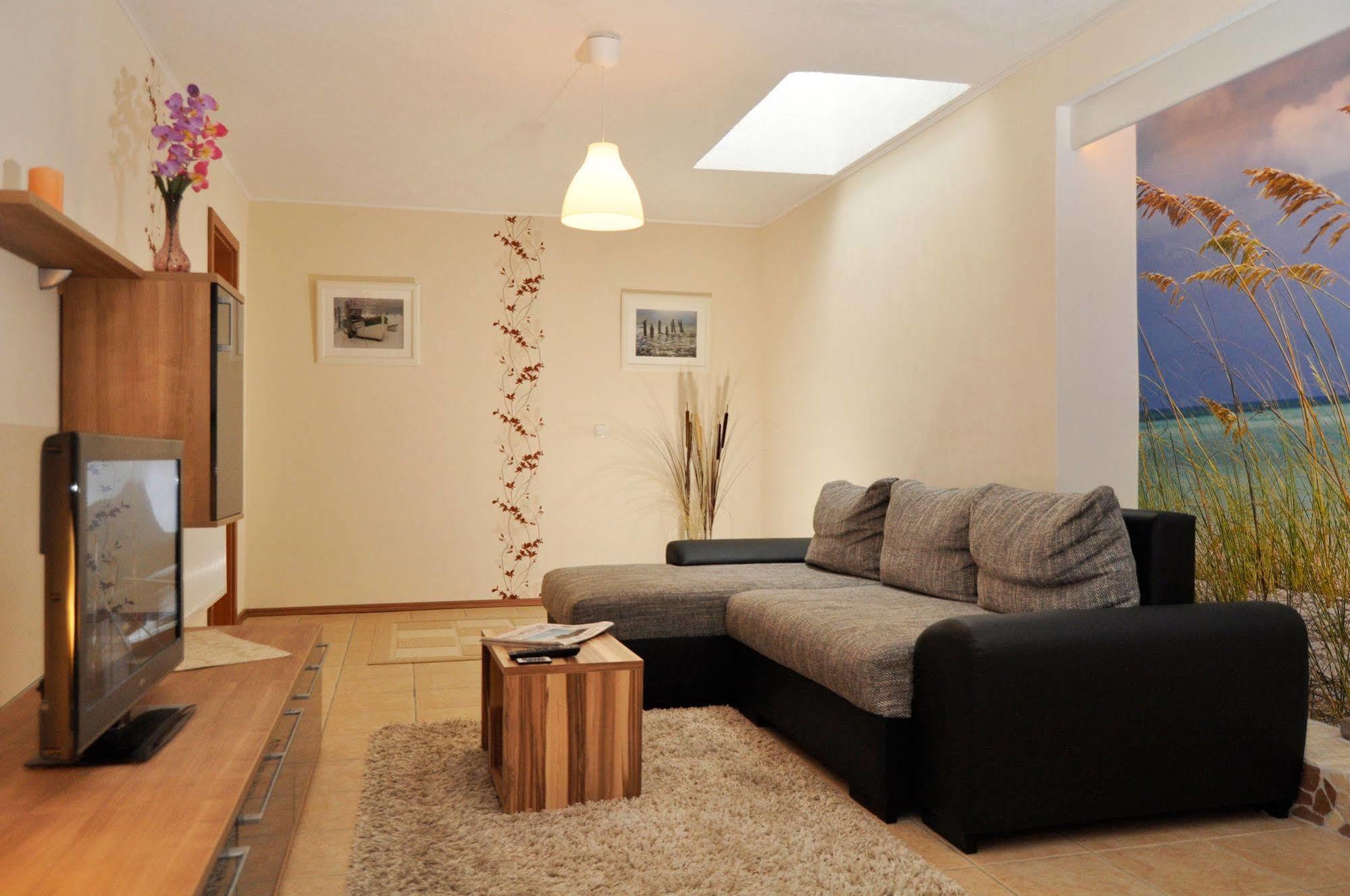 Pension Zum Riedensee Bastorf Dış mekan fotoğraf