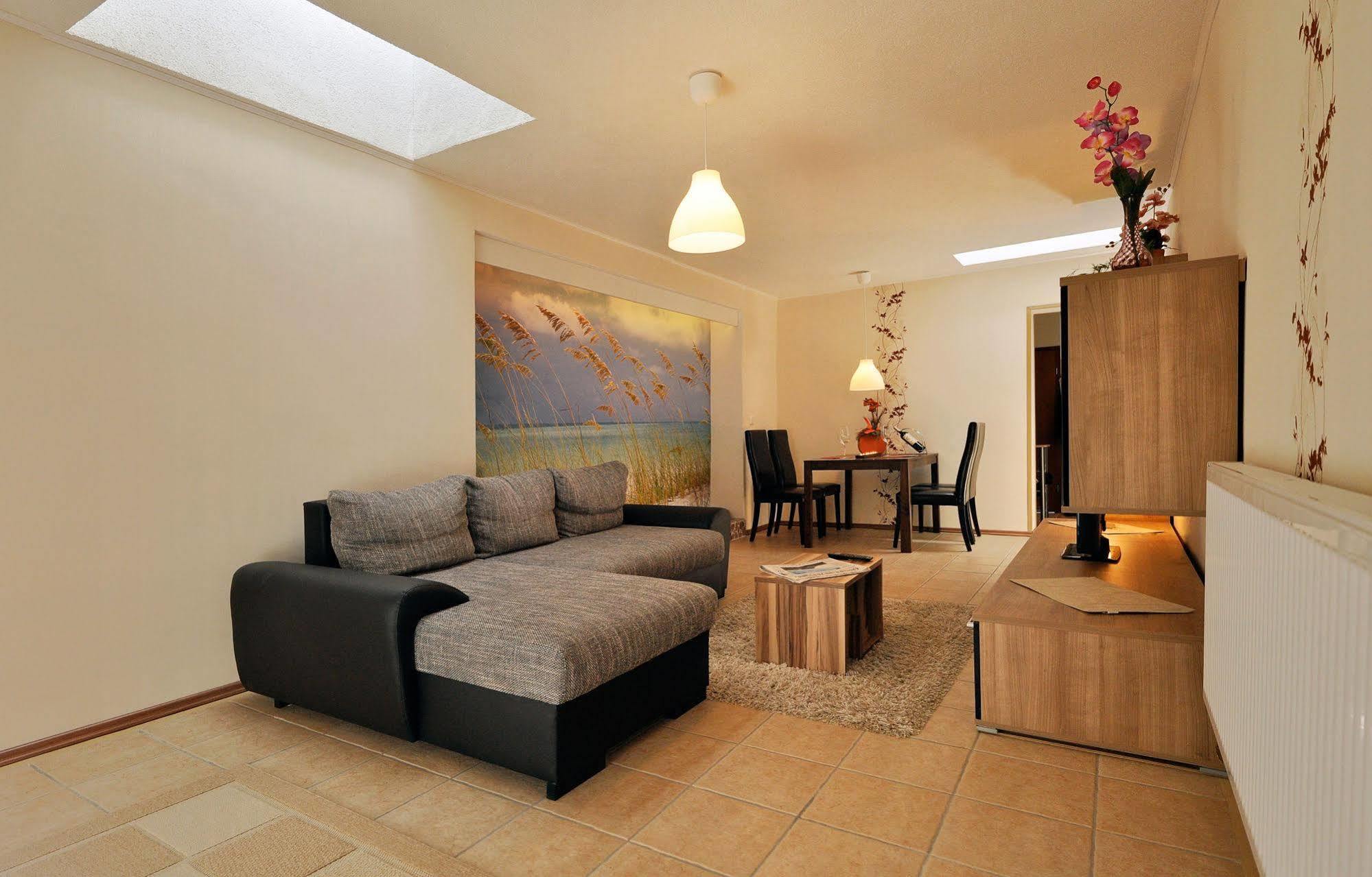Pension Zum Riedensee Bastorf Dış mekan fotoğraf