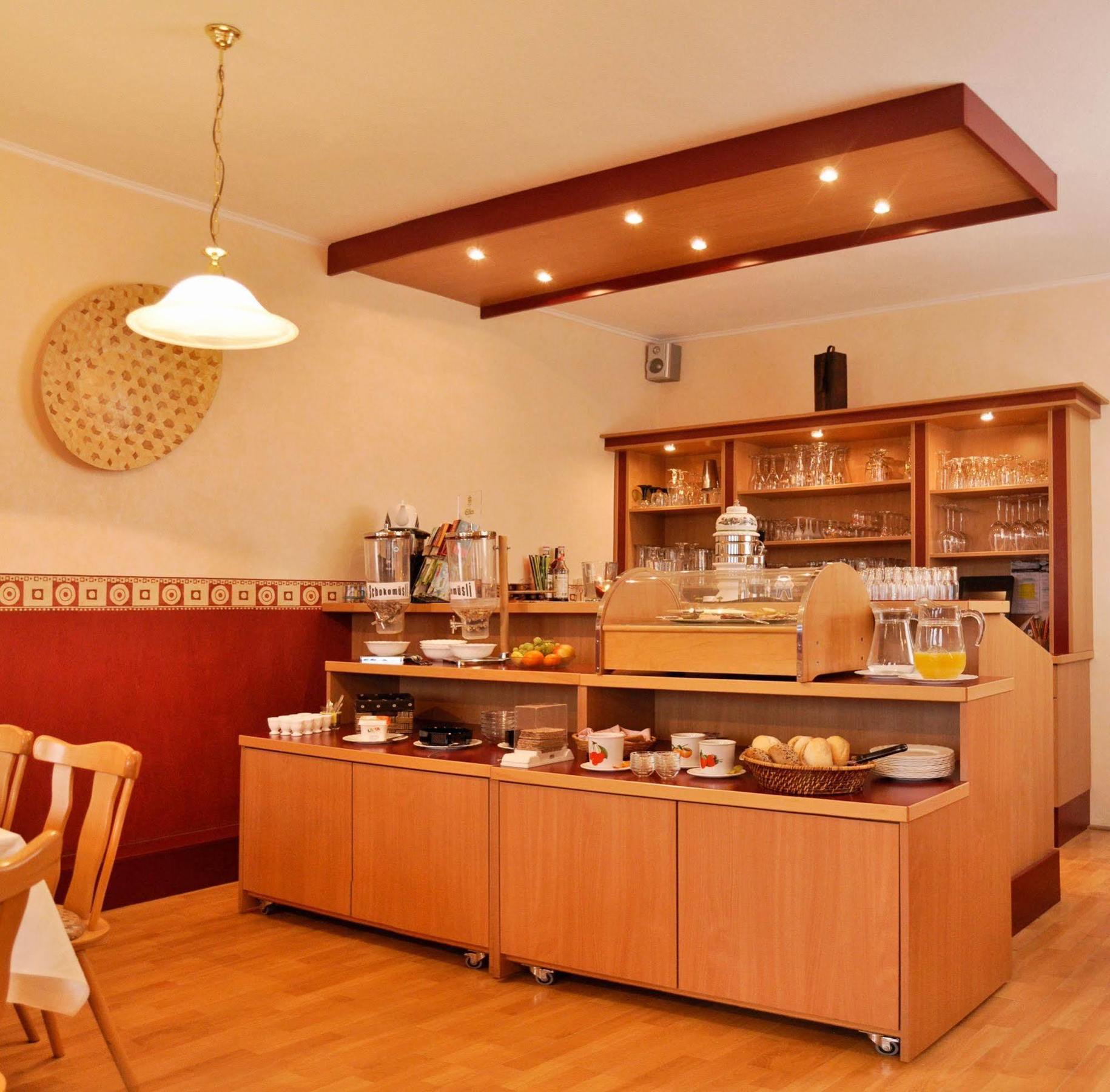 Pension Zum Riedensee Bastorf Dış mekan fotoğraf